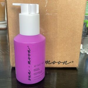 SUN & MOON Wine Not? Restorative Night Cream